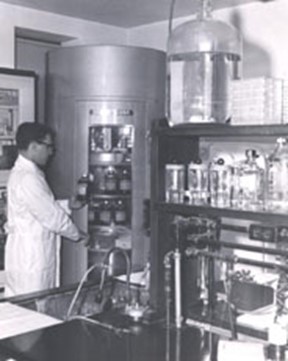 NOCH Pharmacy in 1954